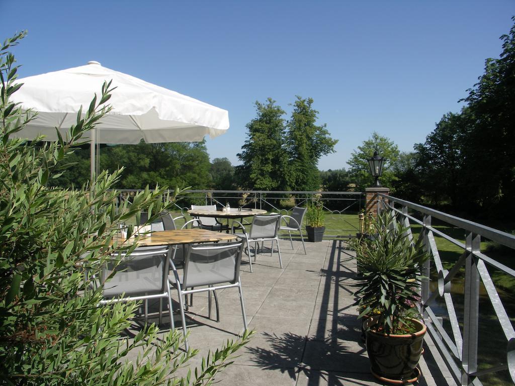 Gutshaus Redewisch Hotel & Restaurant บอลเทินฮาเกิน ภายนอก รูปภาพ